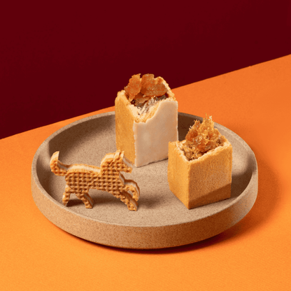 CNY2026 春旺福新年禮盒 (鳳梨酥 + 蘋果酥 + 山丘芭娜娜) 【新年預購 - 保存期限：3月3日或之後】含馬年布袋