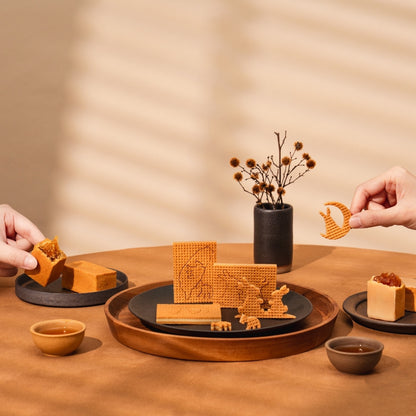 經典中秋禮盒 (鳳梨酥 + 蘋果酥 + 山丘芭娜娜) 【預購 - 保存期限：10月2日或之後】